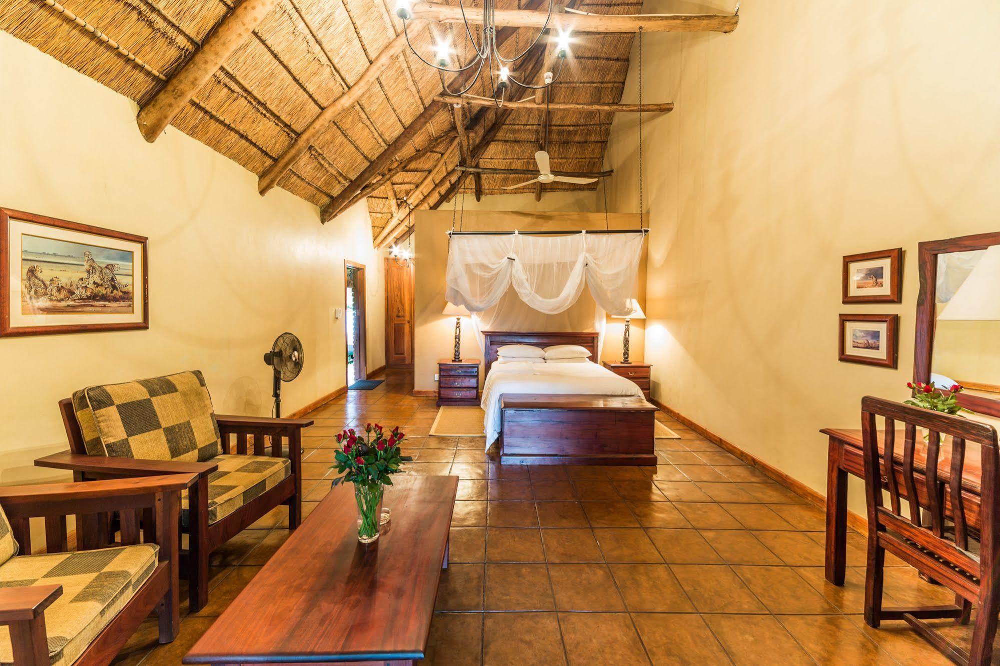 Kumbali Country Lodge Lilongwe Exterior photo